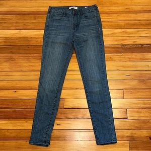 Bullhead High Rise Skinniest Jeans 27